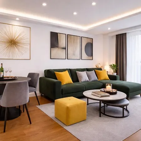 Extra Palata- Center With Parking Apartman