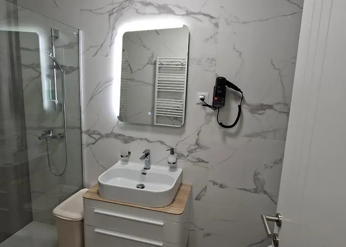 Extra Palata- Center With Parking Apartman *