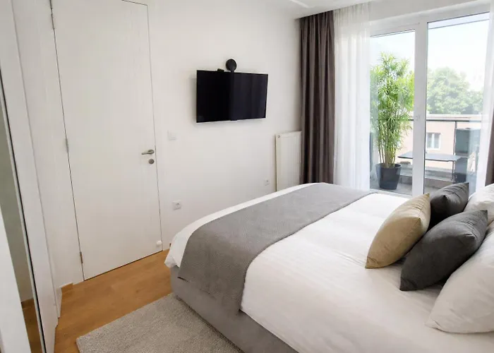 Extra Palata- Center With Parking